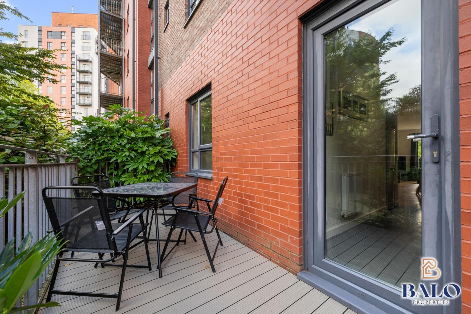 Modern Spacious 2Bedroom Apartment Great! Location By Etihad Mancity Stadium& Coop Live Arena Manchester Bagian luar foto